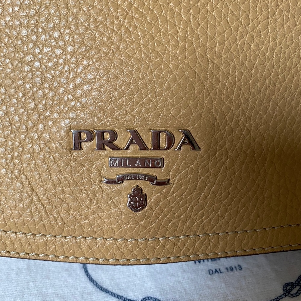 Prada purse authentic - Picture 6 of 11